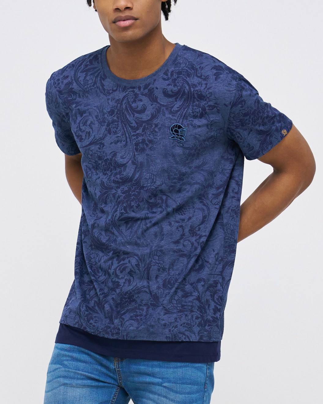 Men's Night Blue Melange Crew Neck T-Shirt, Barouque Print & Velvet Applique Logo