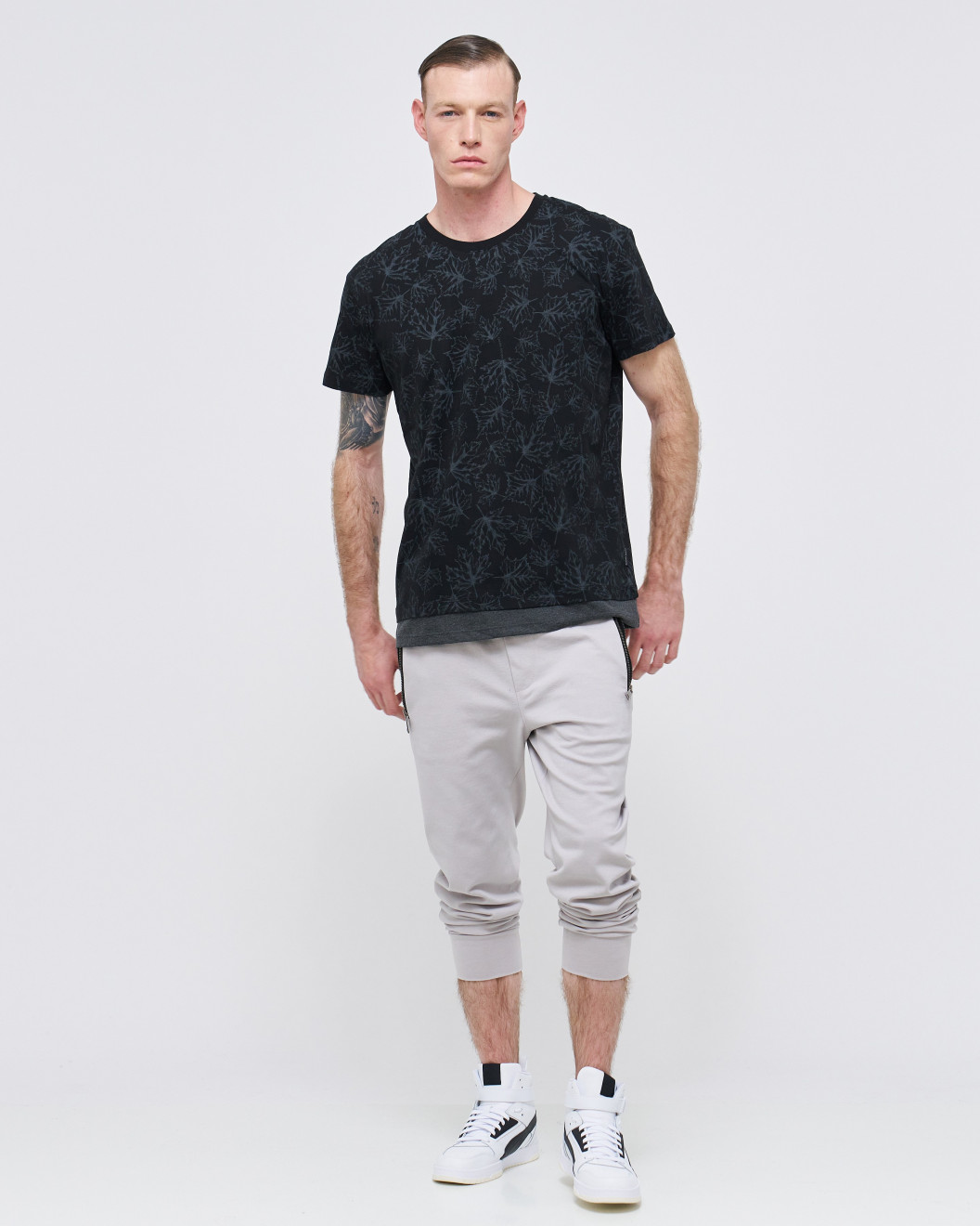 Men's Black Jersey T-shirt, Autumn Leaves Print & Shadow Contrast layered Waist